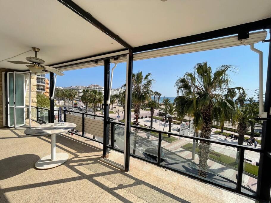Apartamento En Primera Linea De Mar De Салоу Экстерьер фото